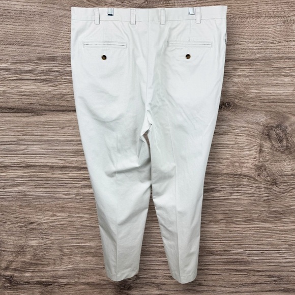 L.L. Bean Neutral Tan Chinos 100% Cotton Flat Front Straight Leg Pants Size 40 - Picture 2 of 8